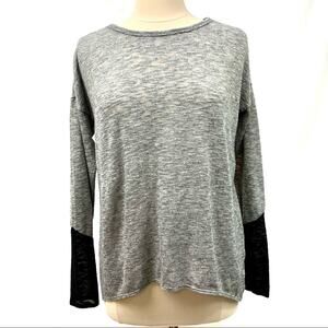 Old Navy Grey Black Light Knit Sweater Long Sleeve Hi Lo Hem Small/Medium